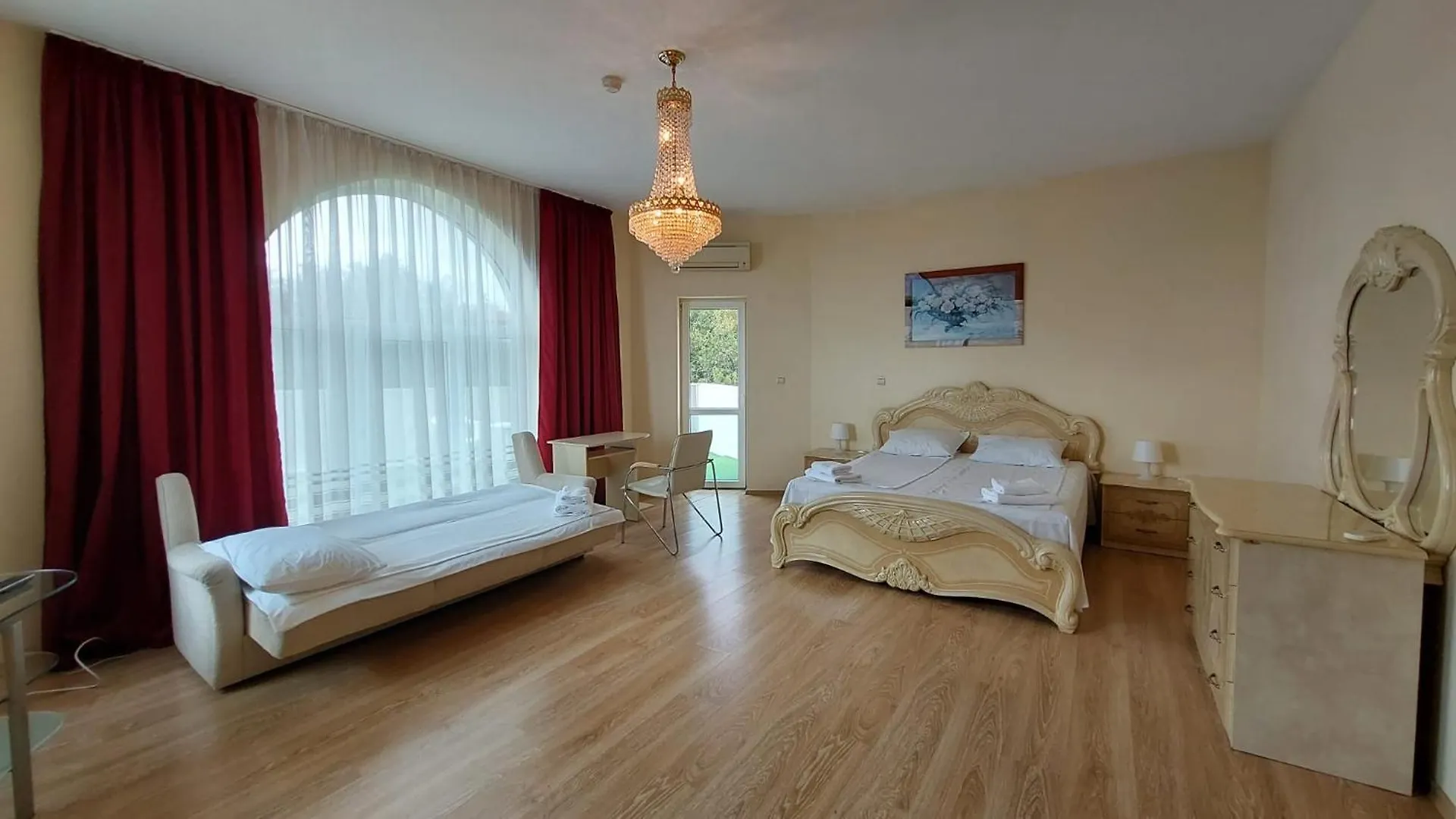 Quartz Hotels Varna Briz