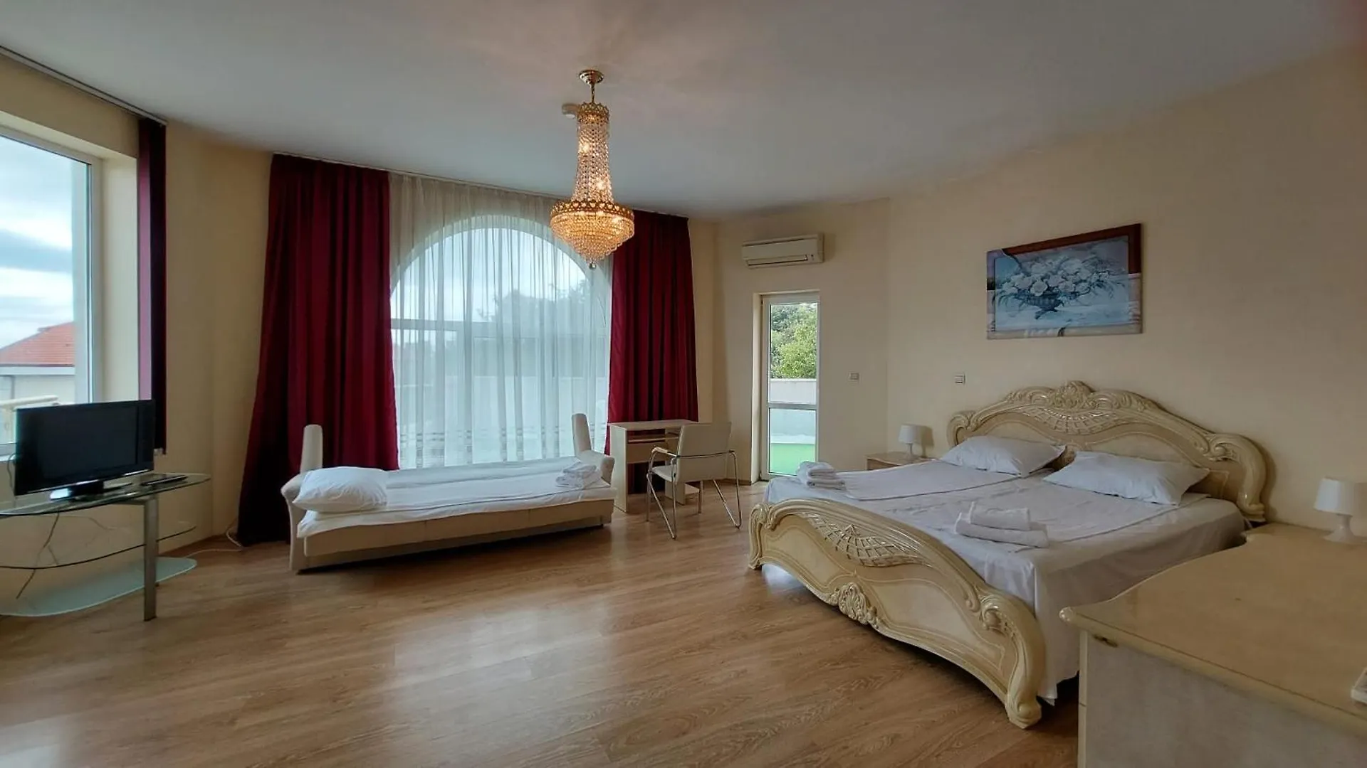 Quartz Hotels Varna Briz